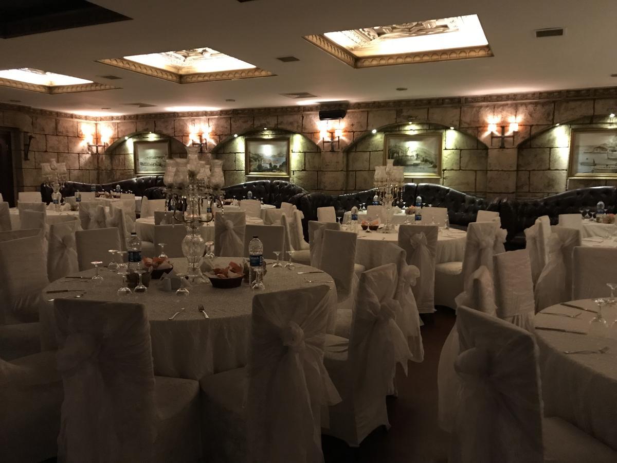 Pen Hotel Istanbul Bagian luar foto