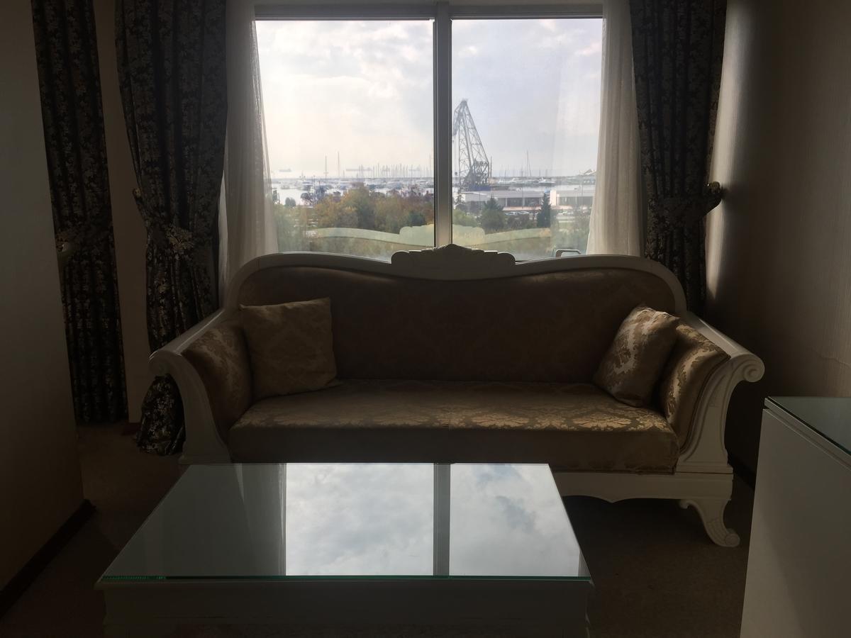 Pen Hotel Istanbul Bagian luar foto