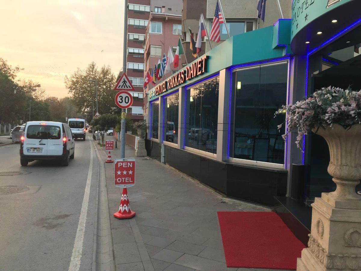 Pen Hotel Istanbul Bagian luar foto