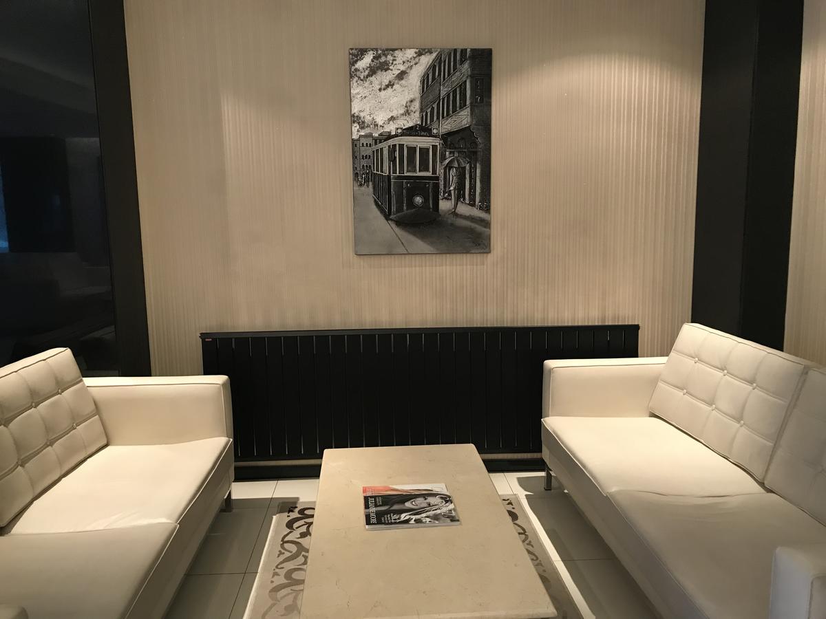 Pen Hotel Istanbul Bagian luar foto