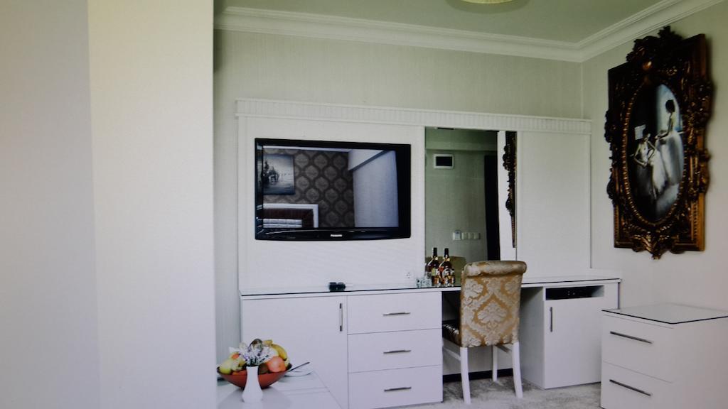 Pen Hotel Istanbul Bagian luar foto