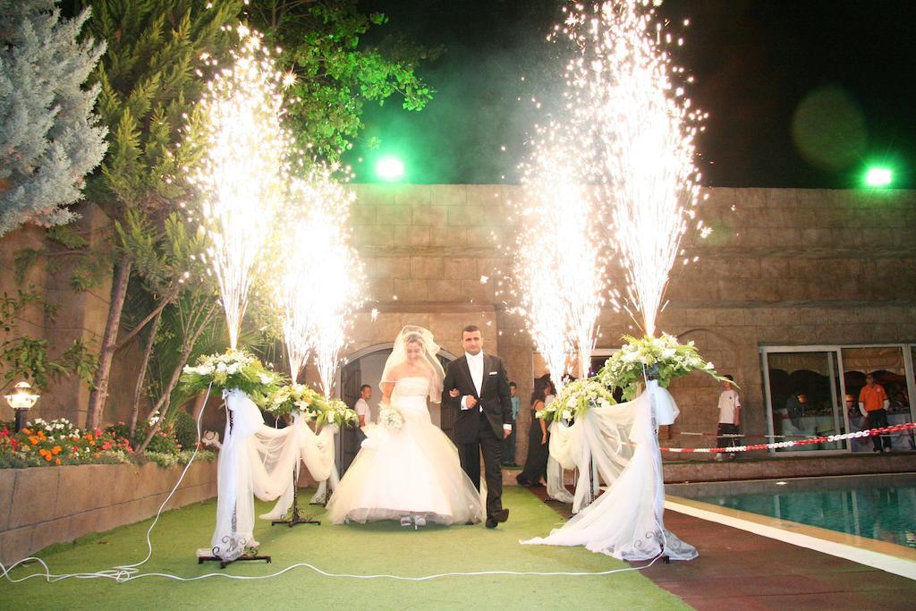 Pen Hotel Istanbul Bagian luar foto