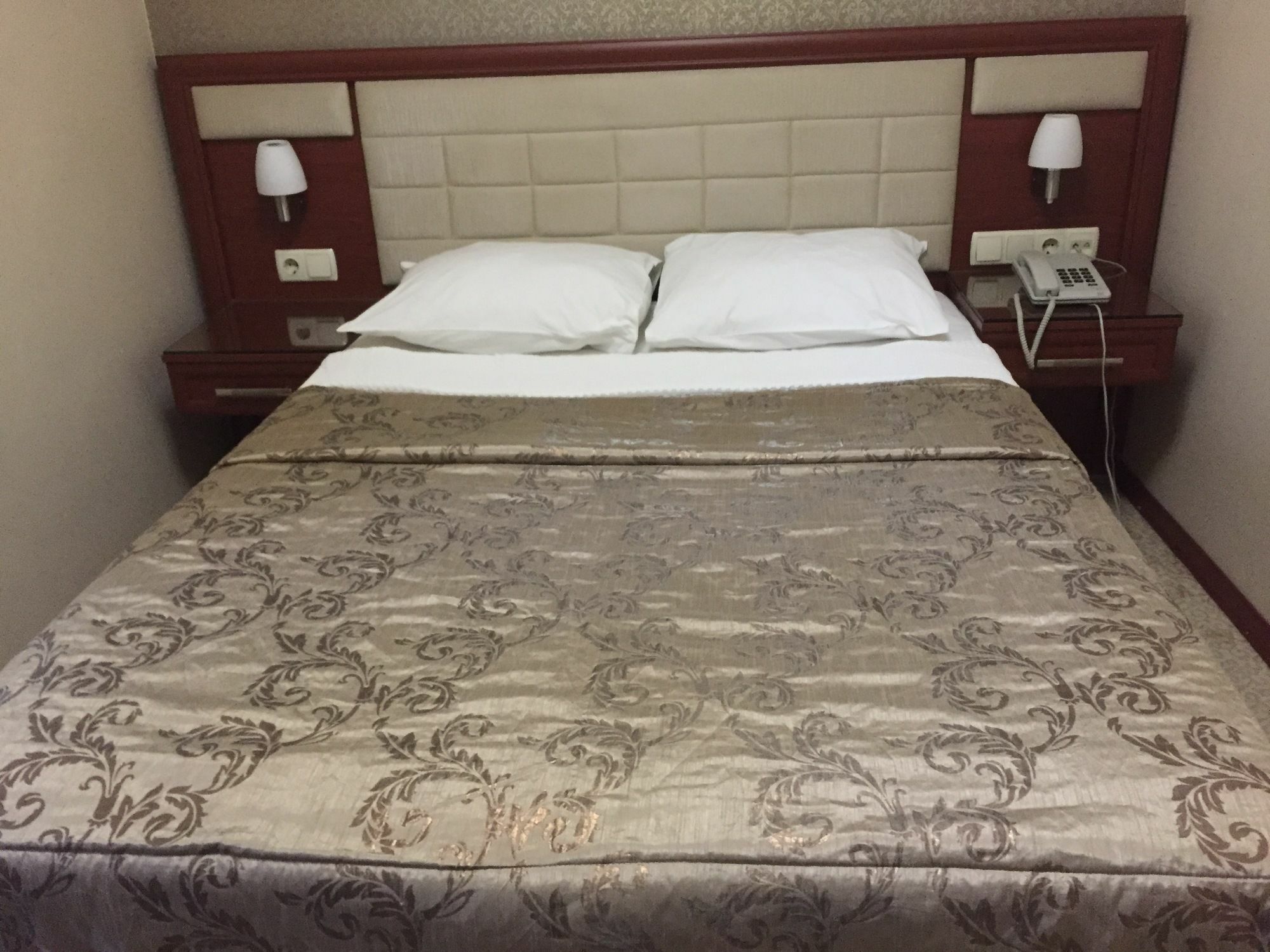 Pen Hotel Istanbul Bagian luar foto