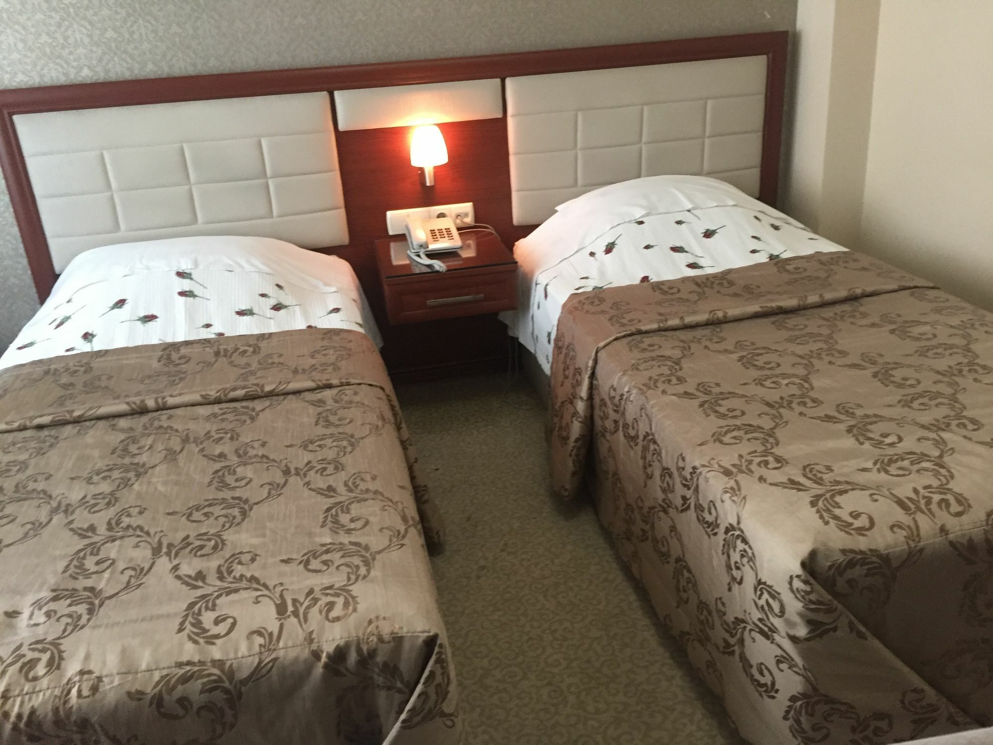 Pen Hotel Istanbul Bagian luar foto