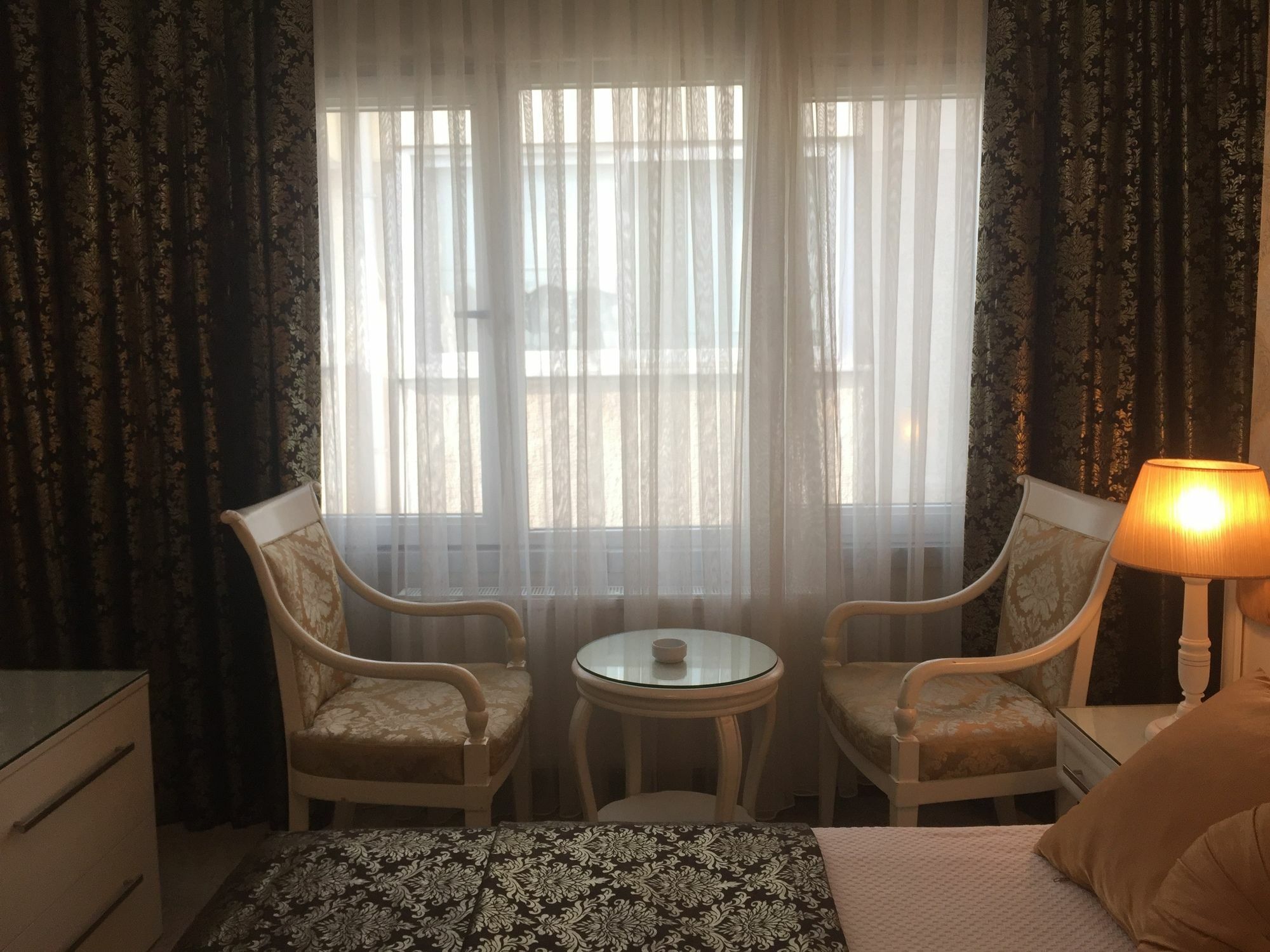 Pen Hotel Istanbul Bagian luar foto